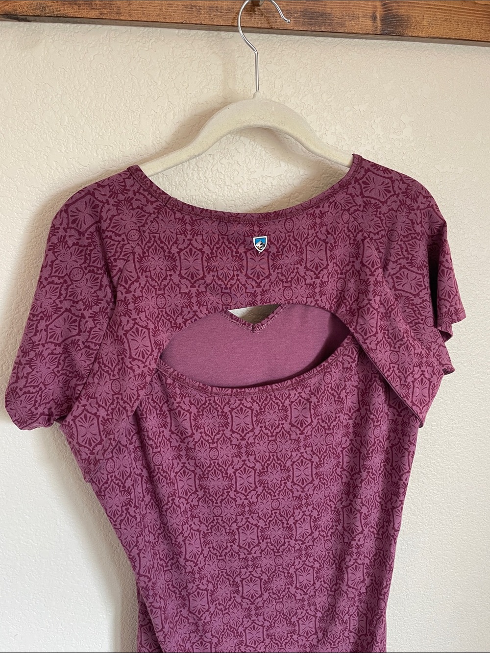 Kuhl Orianna Dress Plum Floral V-Neck Athleisure Dress L Hiking Camping Granola - Picture 8 of 12